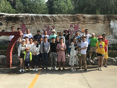 麻豆视频免费版在线观看员工集体活动